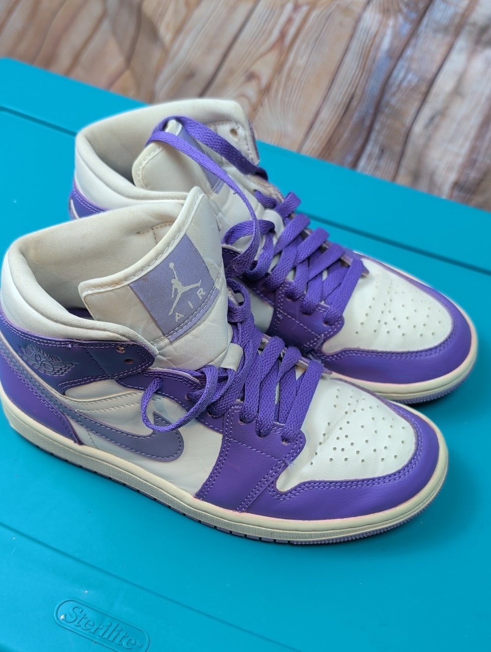 Nike Air Jordan 1 Mid Action Grape Purple BQ6472-504 Women's Sz 6.5